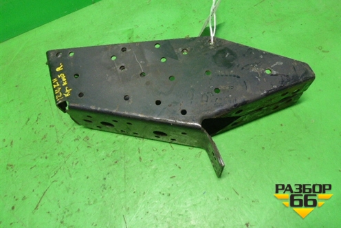 Кронштейн кабины (правый задний) для Isuzu ELF (N-series) с 2006-2014г (Эльф)