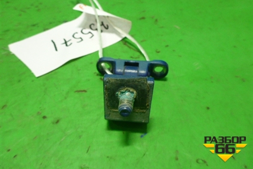 Петля двери багажника для Skoda Fabia с 2007-2014г (Фабия)