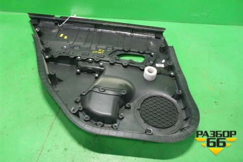 Обшивка двери задней правой под механику (седан) (96950772) для Chevrolet Cruze c 2009-2015г (Круз)