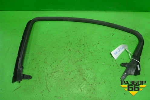 Накладка двери задней левой (на рамку седан) (95942852) для Chevrolet Cruze c 2009-2015г (Круз)