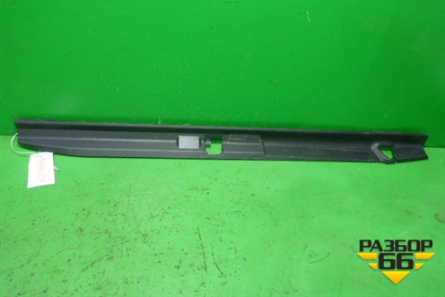 Накладка заднего бампера (верхняя) для Toyota Land Cruiser Prado(150) с 2009г (Ленд Крузер Прадо)