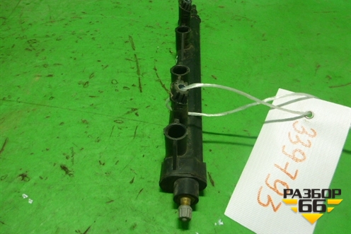 Рейка топливная рампа (1.6л 10FHB) для Peugeot 408 с 2012г