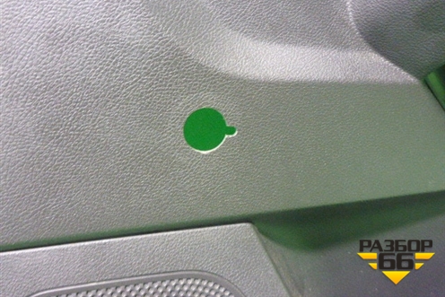 Обшивка двери задней правой под механику (седан) (BM51A2740601) для Ford Focus 3 с 2011г (Фокус)