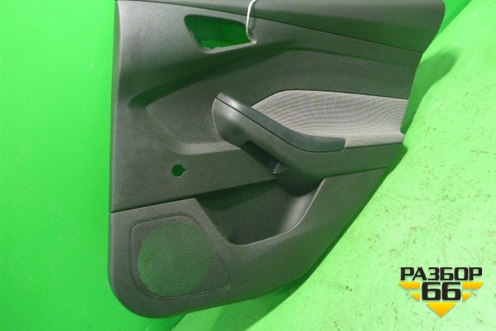 Обшивка двери задней правой под механику (седан) (BM51A2740601) для Ford Focus 3 с 2011г (Фокус)