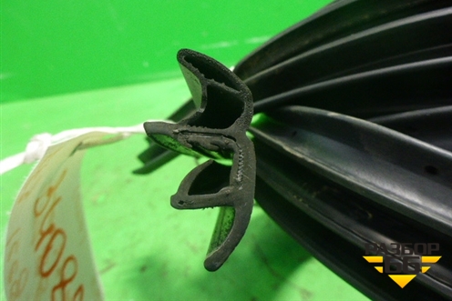 Уплотнитель двери задней правой (BM51A25324AF) для Ford Focus 3 с 2011г (Фокус)