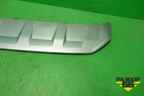 Накладка переднего бампера (4M0807733D) для Audi Q7 c 2015г (Ку 7)