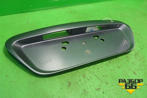 Накладка крышки багажника (MR379016) для Mitsubishi Lancer-9  с 2003-2008г (Лансер)