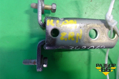 Петля двери задней правой нижняя (MR302270) для Mitsubishi Lancer-9  с 2003-2008г (Лансер)