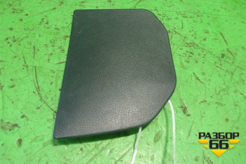 Накладка на торпедо (боковая правая) (MR506446) для Mitsubishi Lancer-9  с 2003-2008г (Лансер)