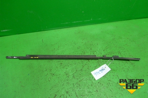 Молдинг лобового стекла правый для Volvo XC90 с 2002-2015г (ХС90)