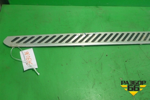 Накладка подножки правой (51777319862) для BMW X6 F16 с 2014г (Х6 Ф16)