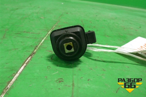 Клапан воздушный (8653644) для Volvo XC90 с 2002-2015г (ХС90)