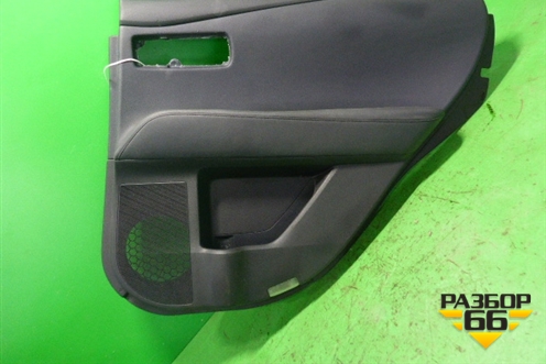 Обшивка двери задней правой под электрику (черная) (6777548040) для Lexus RX 300 c 2009-2015г (РХ)