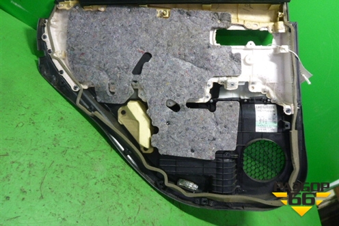 Обшивка двери задней правой под электрику (черная) (6777548040) для Lexus RX 300 c 2009-2015г (РХ)