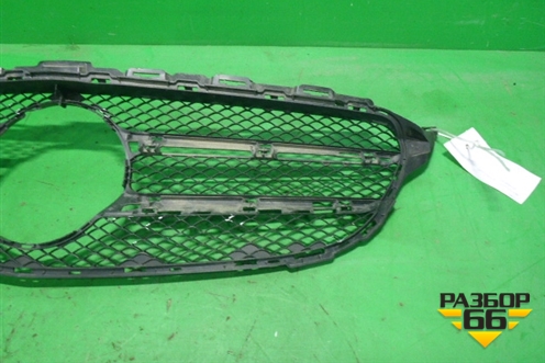 Рёшетка радиатора  (A2058800783) для Mercedes Benz C-Klass W205 с 2014г (Ц)