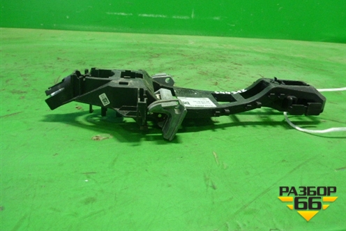 Кронштейн ручки наружной (правой) (LR078757) для Land Rover Range Rover Sport с 2013-2022г (Спорт)