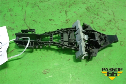 Кронштейн ручки наружной (правой) (LR078757) для Land Rover Range Rover Sport с 2013-2022г (Спорт)