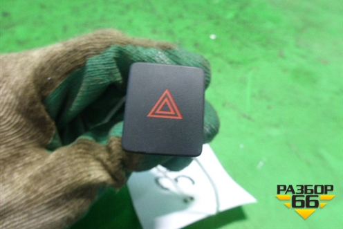 Кнопка аварийной сигнализации для Nissan X-Trail (Т32) с 2014г (Хтраил)