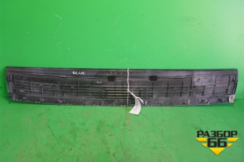 Накладка заднего бампера (после 2012г) (5216260070) для Lexus LX-570 с 2007-2015г (ЛХ)