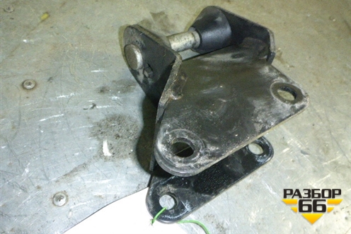 Замок кабины (ответная часть) (9303100358) для Mercedes Benz TRUCK Axor 2 с 2004г (Аксор)