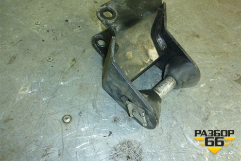 Замок кабины (ответная часть) (9303100358) для Mercedes Benz TRUCK Axor 2 с 2004г (Аксор)