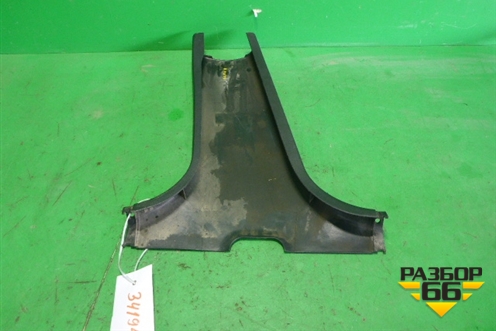 Обшивка стойки центральная нижняя правая (MR444208) для Mitsubishi Lancer-9  с 2003-2008г (Лансер)