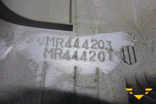 Обшивка стойки центральная верхняя левая (MR444203) для Mitsubishi Lancer-9  с 2003-2008г (Лансер)