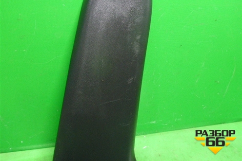 Обшивка стойки центральная нижняя правая (MR444208) для Mitsubishi Lancer-9  с 2003-2008г (Лансер)