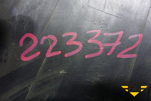 Обшивка стойки центральная нижняя правая (MR444208) для Mitsubishi Lancer-9  с 2003-2008г (Лансер)