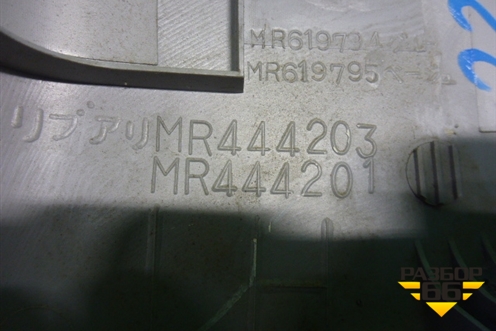 Обшивка стойки центральная верхняя левая (MR444203) для Mitsubishi Lancer-9  с 2003-2008г (Лансер)