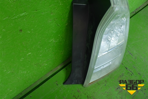 Фонарь задний правый (до 2012г) (8155047120) для Toyota Prius с 2009-2015г (Приус)