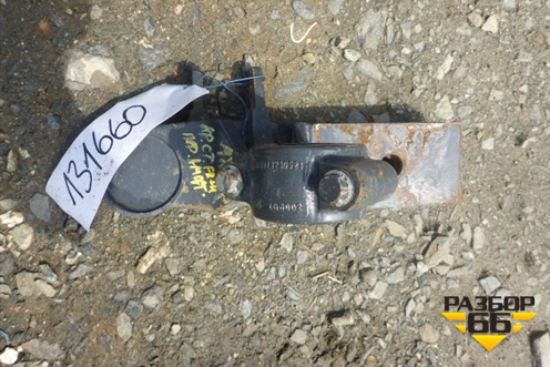 Кронштейн переднего стабилизатора  (левый) (A9413230521) для Mercedes Benz TRUCK Axor 2 с 2004г (Аксор)