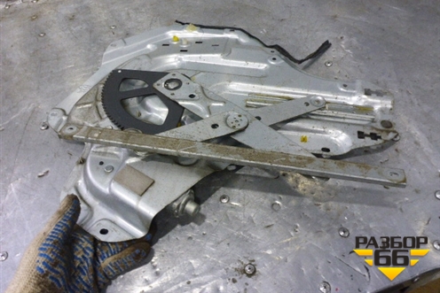 Стеклоподъёмник электрический задний левый для Hyundai Elantra 3 (XD) с 2000-2010г (Элантра)