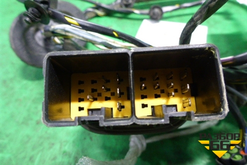 Проводка двери передней правой (4M5T14K138) для Ford Focus 2 с 2005-2008г (Фокус)