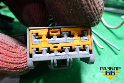 Проводка двери передней правой (3-х дверный кузов) (4M5T14A584) для Ford Focus 2 с 2005-2008г (Фокус)