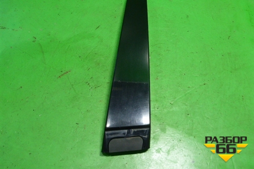 Накладка стойки (центральной левой) (7L6853317D) для Volkswagen Touareg c 2002-2010г (Туарег)