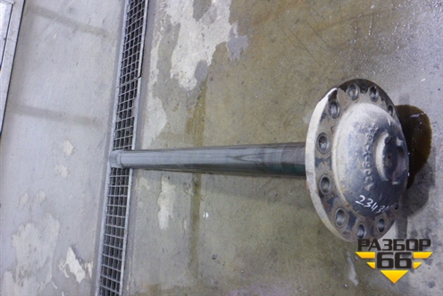 Полуось задняя левая  (46 шлицов 920мм) для Iveco Stralis с 2007г (Стралис)