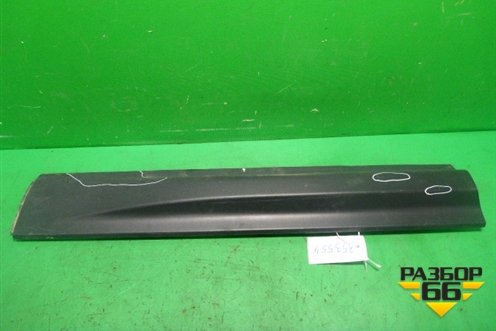 Накладка двери передней правой (DK6221064AD) для Land Rover Range Rover Sport с 2013-2022г (Спорт)