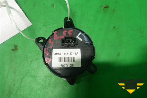 Модуль кнопок управления магнитолой (на рулевое колесо левая) (AM5T14K147AA) для Ford Focus 3 с 2011г (Фокус)