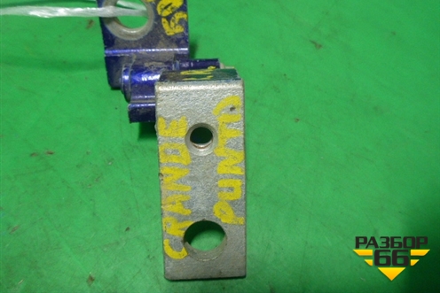 Петля двери задней правой верхняя (51769743) для Fiat Grande Punto с 2005г (Гранде Пунто)