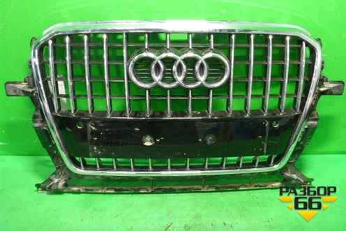 Решетка радиатора (после 2012г под парктроник) (8R0853651S) для Audi Q5 c 2008-2017г