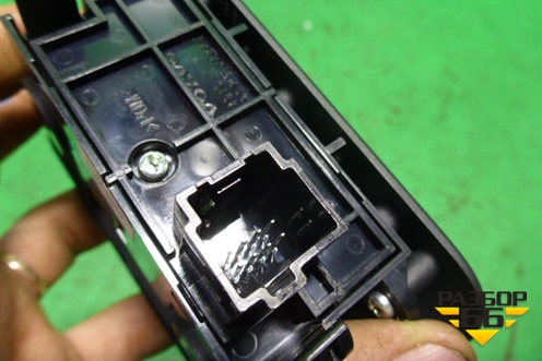 Кнопка стояночного тормоза (31433500) для Volvo XC60 с 2008-2017г (ХС60)