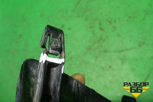 Накладка ПТФ левая (520400K010) для Toyota Hilux с 2015-2025г (Хайлюкс)