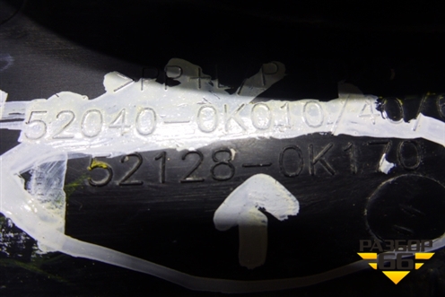 Накладка ПТФ левая (520400K010) для Toyota Hilux с 2015-2025г (Хайлюкс)