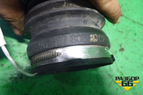 Патрубок воздушного фильтра (2.0л EW10FA) (965278088002) для Peugeot 407 с 2004г