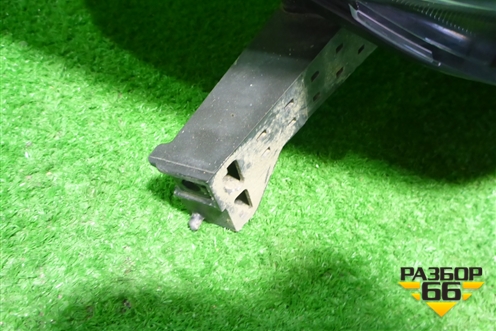 Фара правая (после 2013г до 2017г галоген) (8113060J00) для Toyota Land Cruiser Prado(150) с 2009г (Ленд Крузер Прадо)