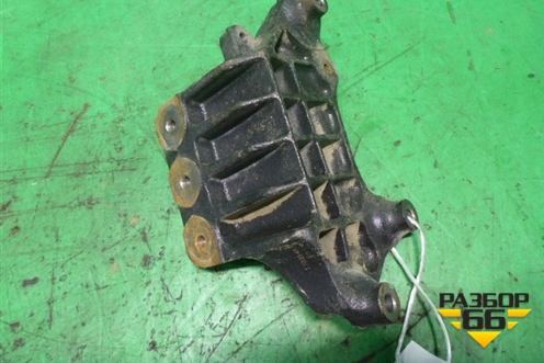 Кронштейн двигателя правый (1.5л B15D2) (1302140) для Chevrolet Cobalt с 2012г (Кобальт)