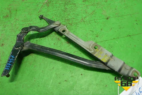 Петля крышки багажника правая (4D0827300A) для Audi A8 с 1998-2003г (А8)