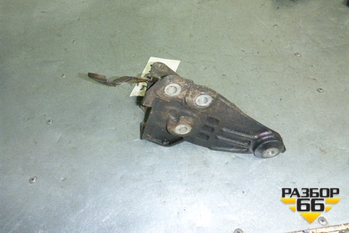 Кронштейн двигателя для Infiniti Infiniti QX56/QX80 (Z62) с 2010г (Ку икс56/80)