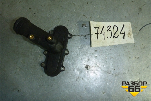 Фланец двигателя системы охлаждения для Infiniti Infiniti QX56/QX80 (Z62) с 2010г (Ку икс56/80)